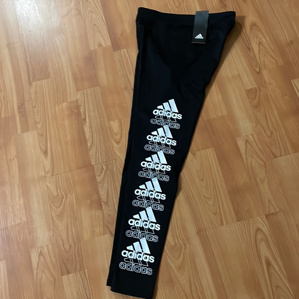 Big girls new 🥰adidas leggings